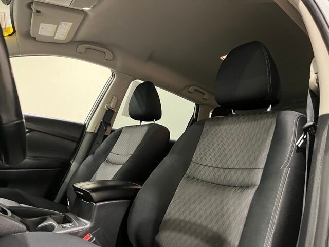 
 2020 Nissan Rogue SV full									