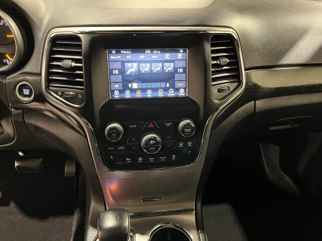 
 2018 Jeep Grand Cherokee Laredo E full									