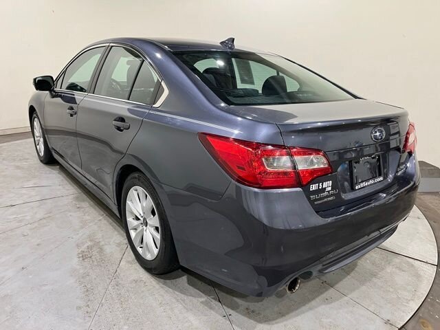 
 2016 Subaru Legacy 2.5i Premium full									