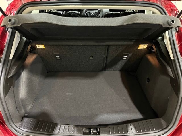 
 2016 Ford Focus SE full									
