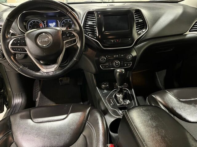 
 2019 Jeep Cherokee Latitude Plus full									