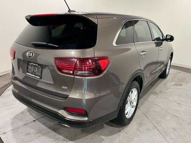 
 2019 Kia Sorento LX full									