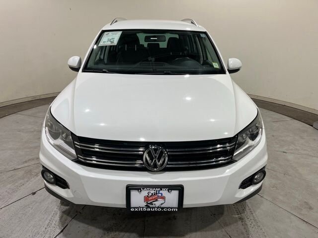 
 2014 Volkswagen Tiguan SEL 4Motion full									