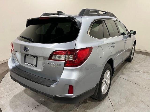 
 2016 Subaru Outback 2.5i Premium full									