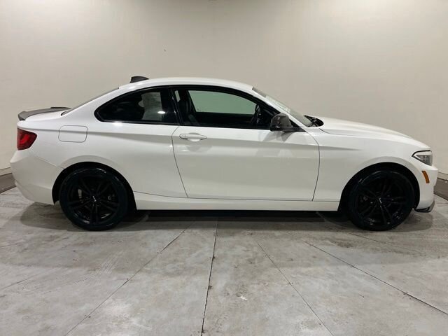
 2016 BMW 2-Series 228i full									