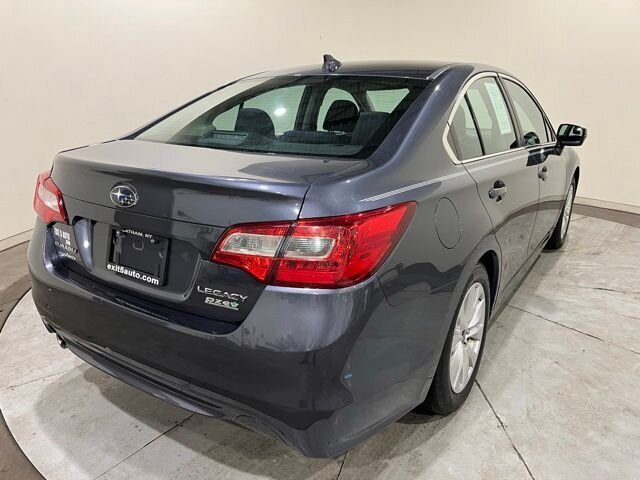 
 2016 Subaru Legacy 2.5i Premium full									