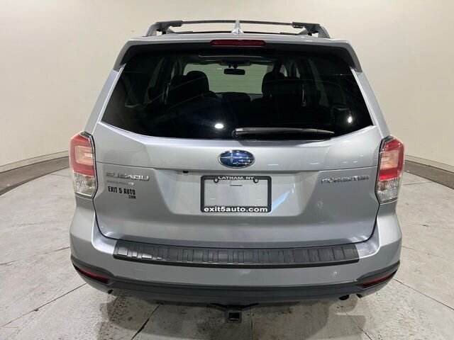 
 2018 Subaru Forester 2.5i Premium full									