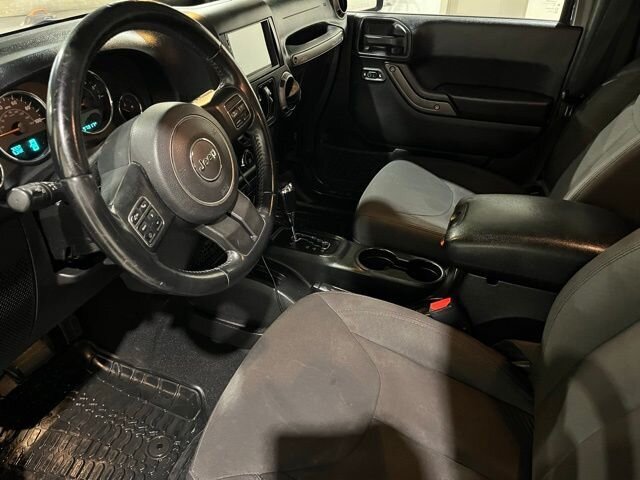 
 2017 Jeep Wrangler Unlimited Sport full									