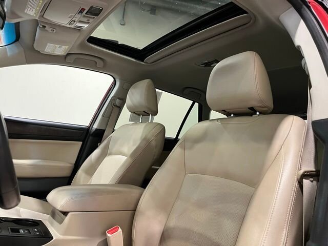 
 2016 Subaru Outback 2.5i Limited full									