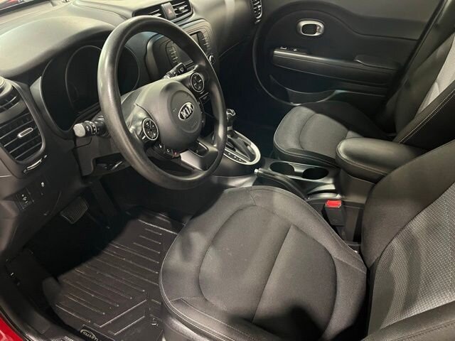 
 2017 Kia Soul Plus full									