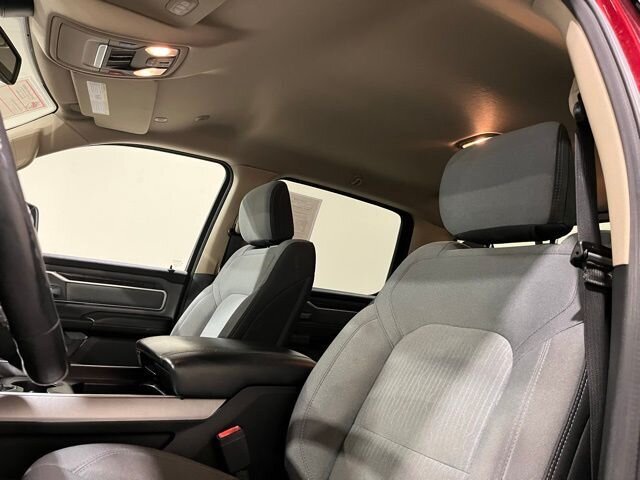 
 2019 RAM 1500 Big Horn/Lone Star full									