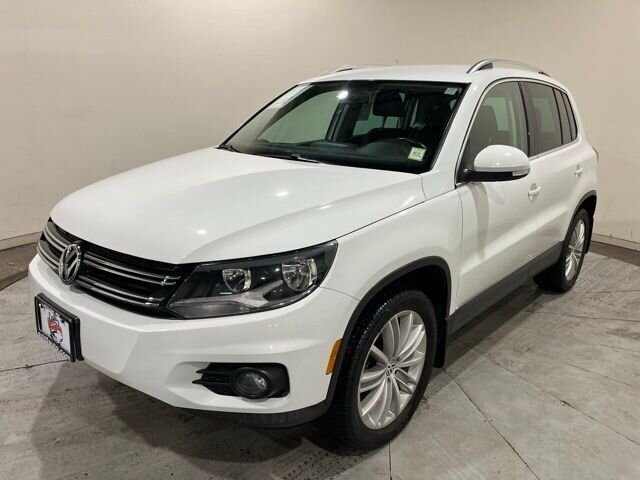 
 2014 Volkswagen Tiguan SEL 4Motion full									