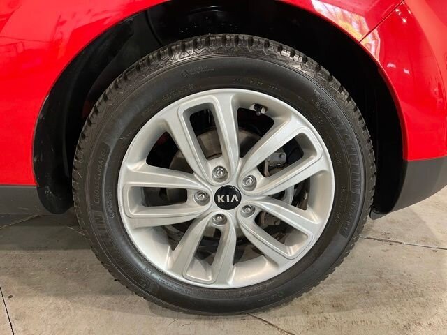 
 2017 Kia Soul Plus full									