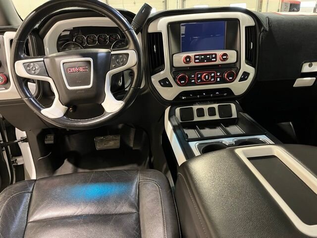 
 2015 GMC Sierra 1500 SLT full									