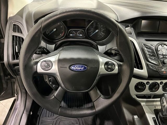 
 2014 Ford Focus SE full									