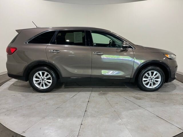 
 2019 Kia Sorento LX full									