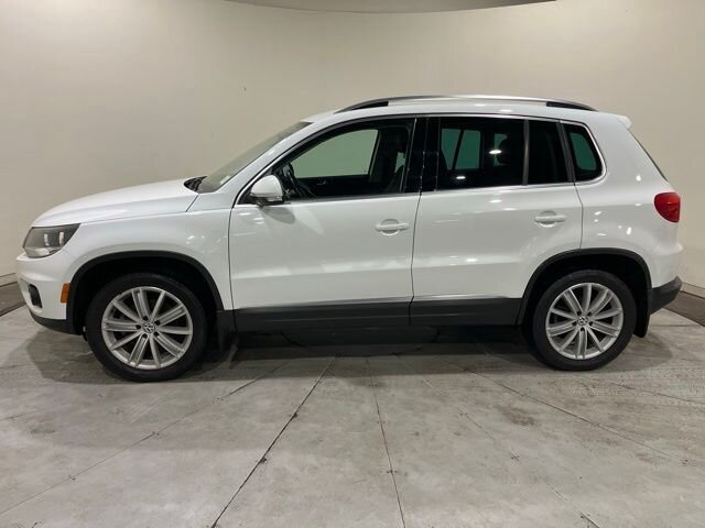 
 2014 Volkswagen Tiguan SEL 4Motion full									