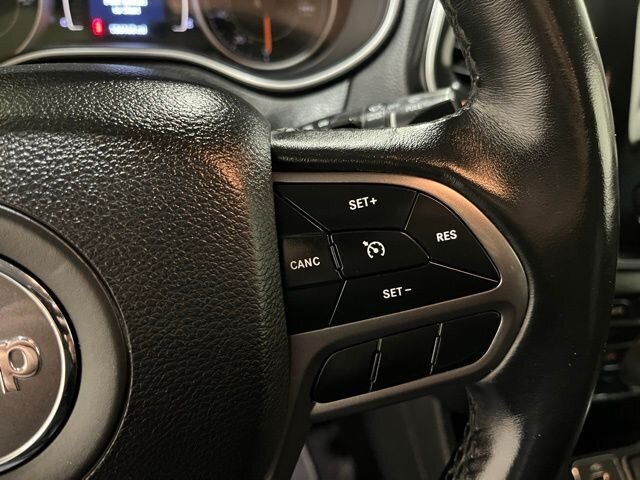 
 2019 Jeep Cherokee Latitude Plus full									