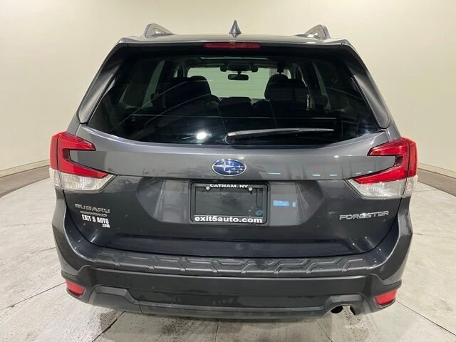 
 2021 Subaru Forester Premium full									
