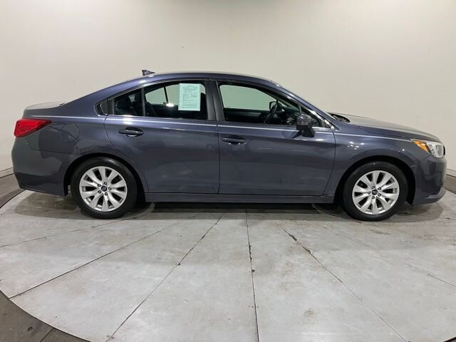 
 2016 Subaru Legacy 2.5i Premium full									
