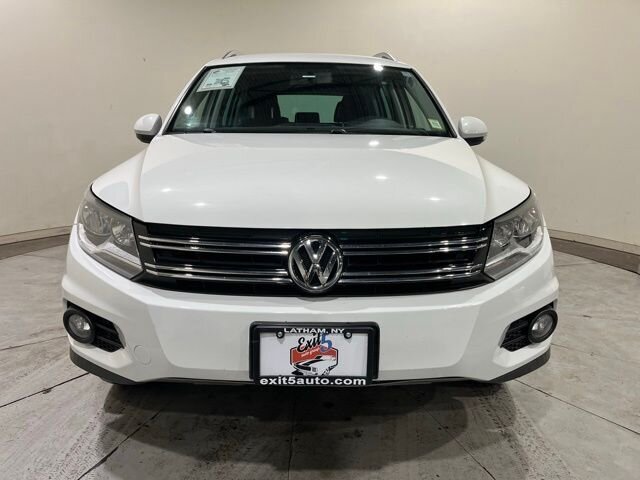 
 2014 Volkswagen Tiguan SEL 4Motion full									