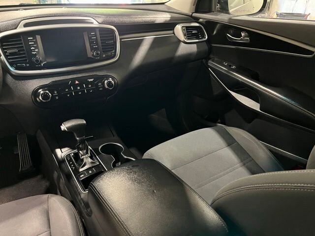 
 2019 Kia Sorento LX full									