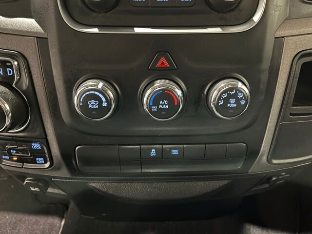 
 2019 RAM 1500 Classic Express full									