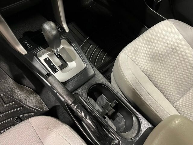 
 2016 Subaru Forester 2.5i Premium full									