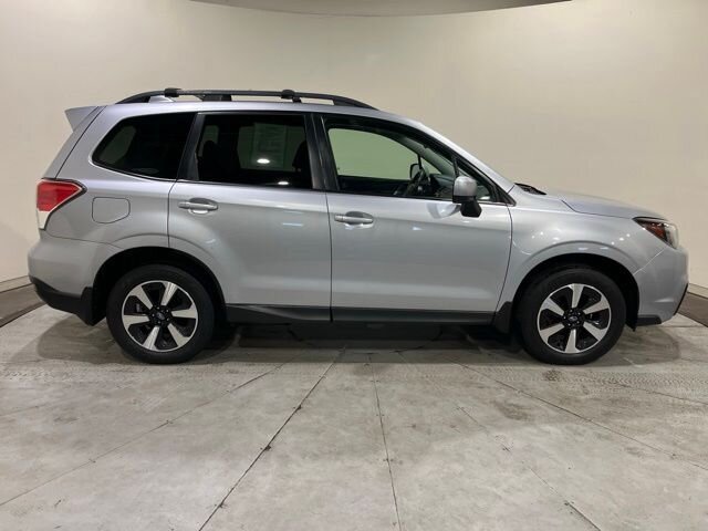 
 2018 Subaru Forester 2.5i Premium full									