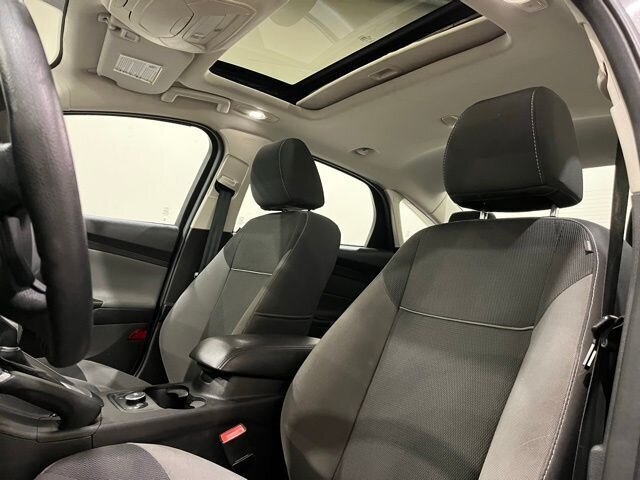 
 2014 Ford Focus SE full									