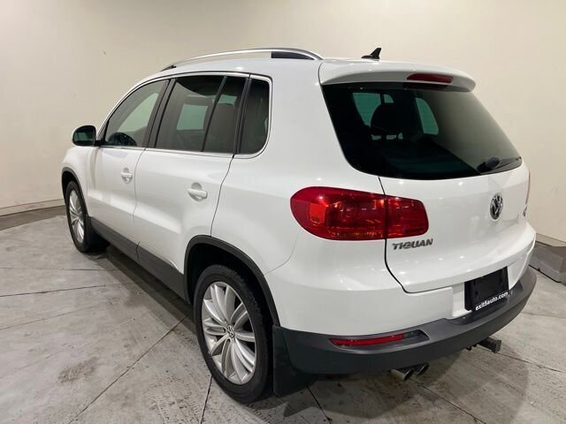 
 2014 Volkswagen Tiguan SEL 4Motion full									