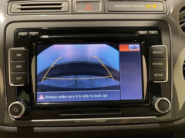 
 2014 Volkswagen Tiguan SEL 4Motion full									