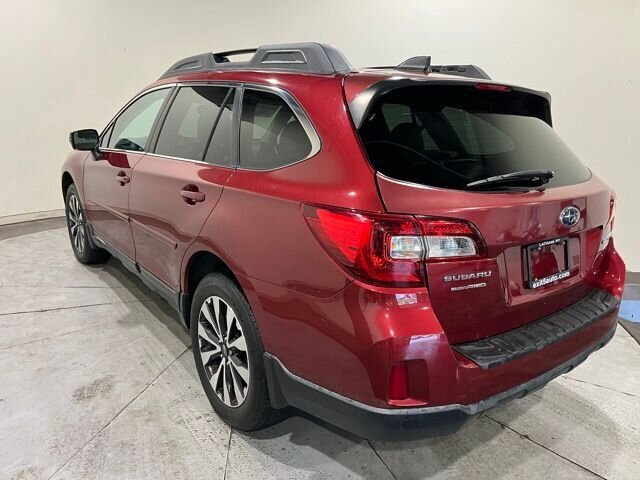 
 2016 Subaru Outback 2.5i Limited full									