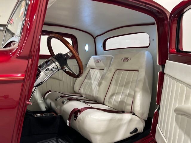 
 1932 Ford 3 Window Deuce Coupe full									