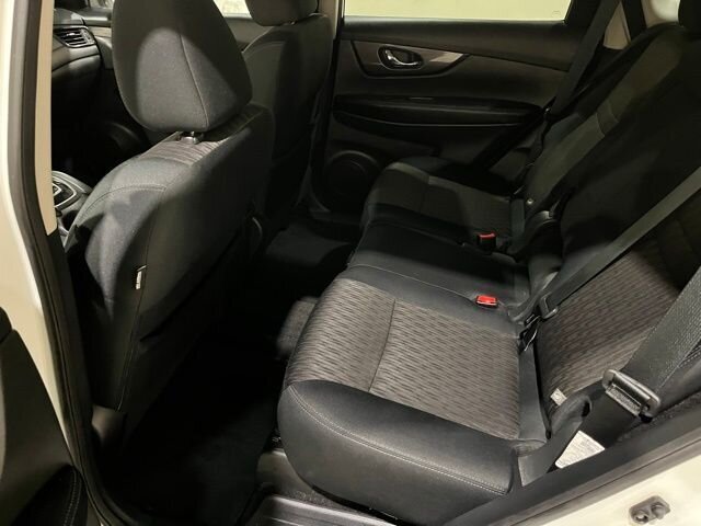 
 2019 Nissan Rogue SV full									