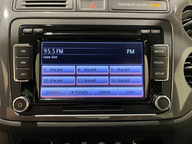 
 2014 Volkswagen Tiguan SEL 4Motion full									