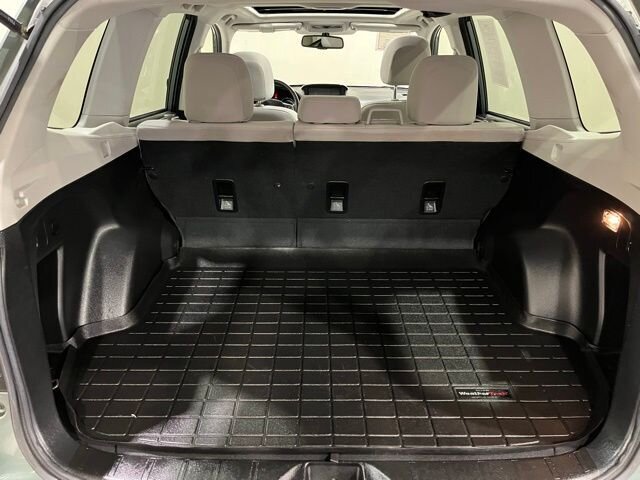 
 2016 Subaru Forester 2.5i Premium full									
