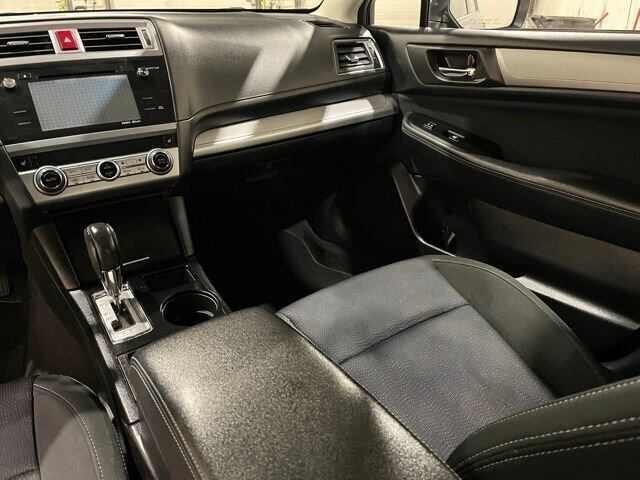 
 2016 Subaru Legacy 2.5i Premium full									
