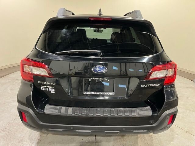 
 2018 Subaru Outback 2.5i Limited full									