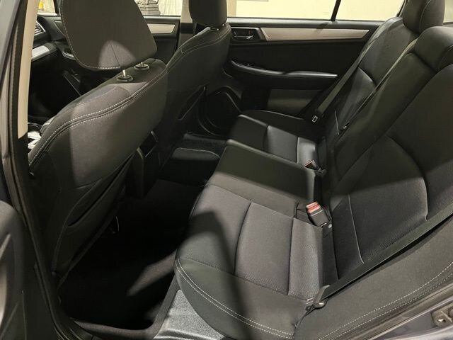 
 2016 Subaru Legacy 2.5i Premium full									