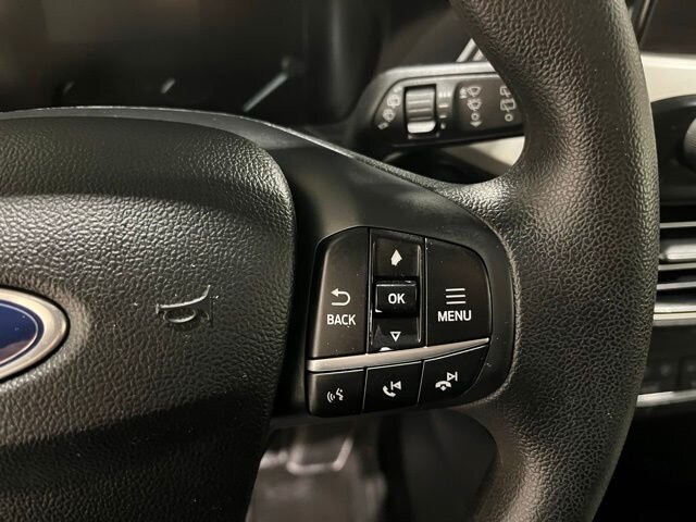 
 2020 Ford Escape SE full									