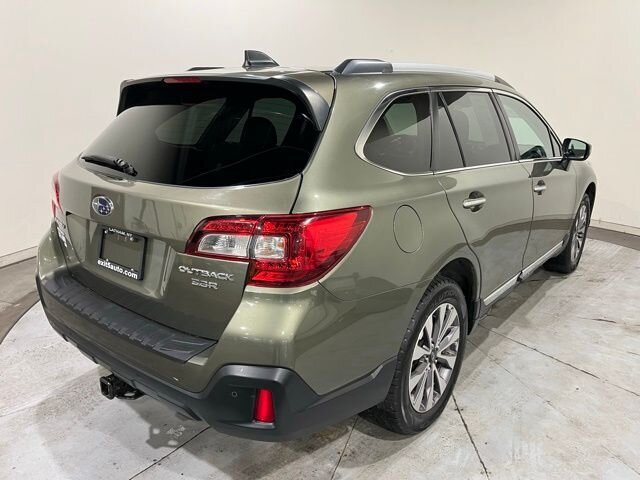 
 2018 Subaru Outback 3.6R Touring full									