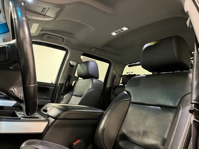
 2015 GMC Sierra 1500 SLT full									