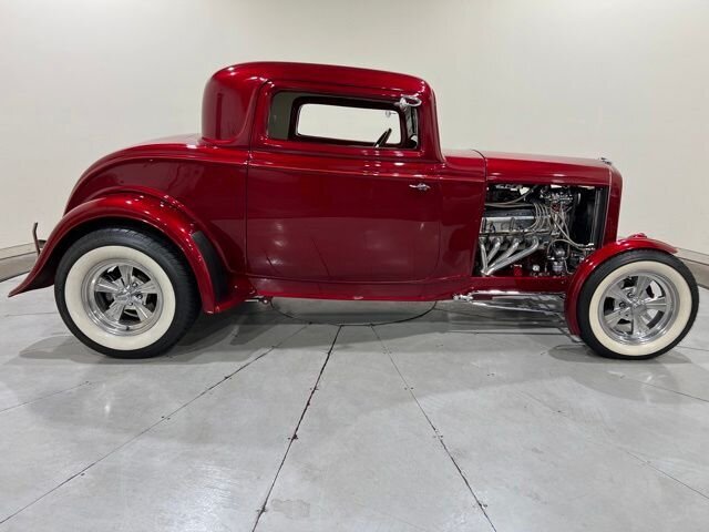 
 1932 Ford 3 Window Deuce Coupe full									