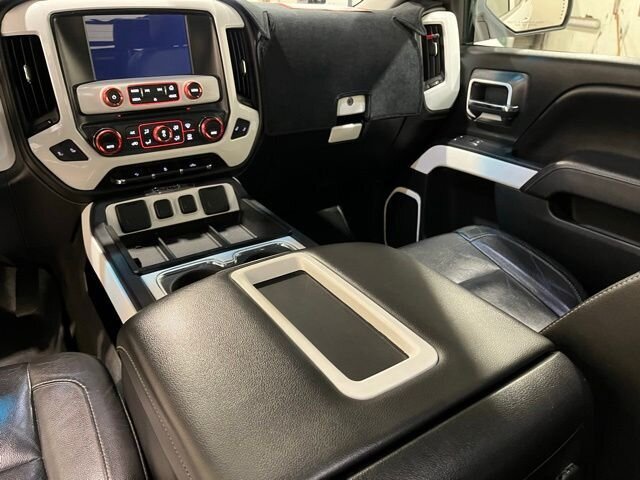 
 2015 GMC Sierra 1500 SLT full									