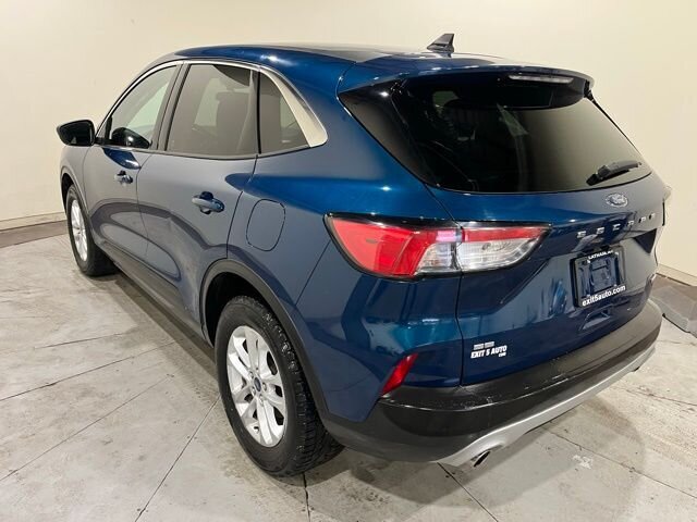 
 2020 Ford Escape SE full									