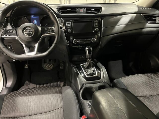 
 2019 Nissan Rogue SV full									