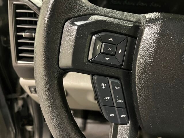 
 2017 Ford F-150 XL full									