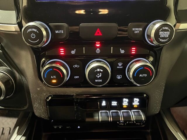 
 2019 RAM 1500 Big Horn/Lone Star full									