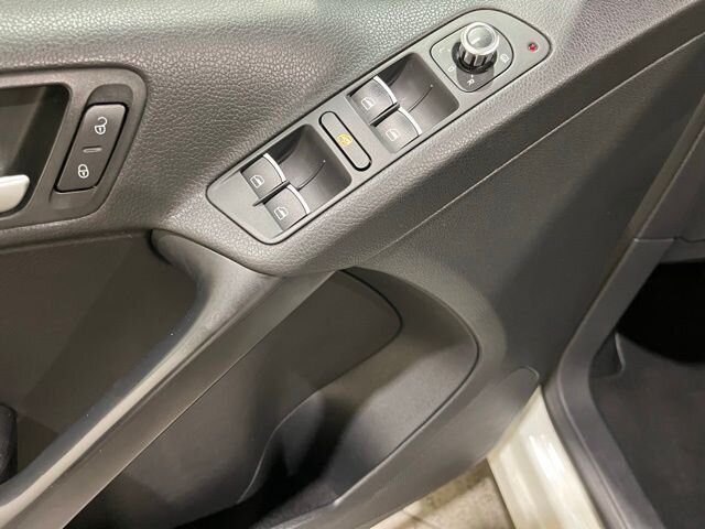 
 2014 Volkswagen Tiguan SEL 4Motion full									